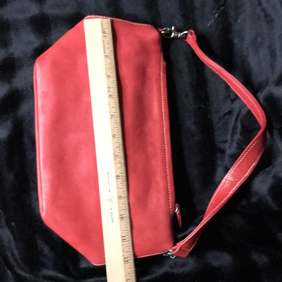 Tignanello Red Handbag Purse. - Picture 8 of 8